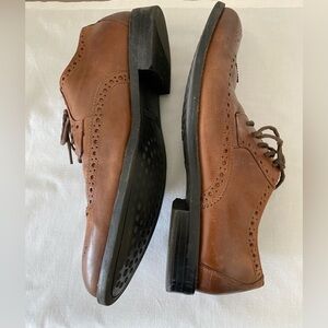 Stacy Adam’s Sz 9 M men’s leather wingtip lace up in cognac color